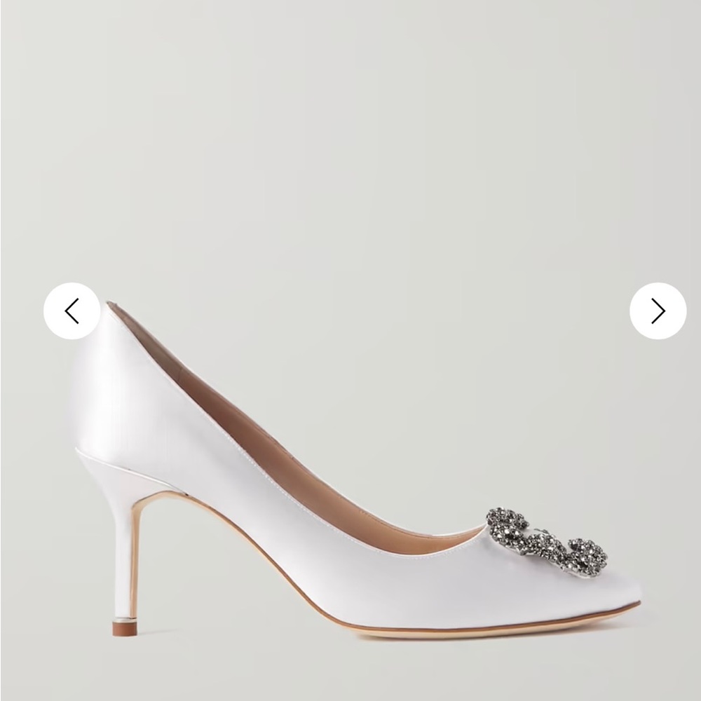 NWT Manolo Blahnik Hangisi 70 embellished satin pumps in white size 38